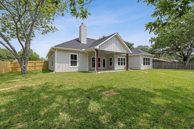 102 Tekla St, House other with 3 bedrooms, 2 bathrooms and 2 parking in Weimar TX | Image 23