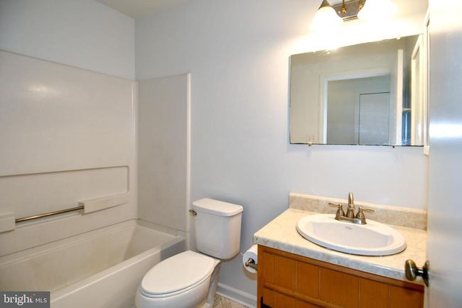 327 W 9 Th St, Townhouse with 3 bedrooms, 2 bathrooms and null parking in FRONT ROYAL VA | Image 15