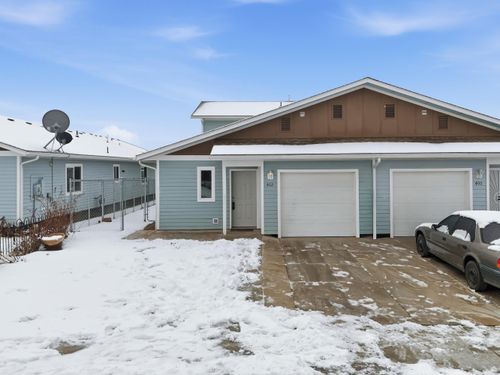 402 E I St, Deer Park, WA, 99006-7028 | Card Image