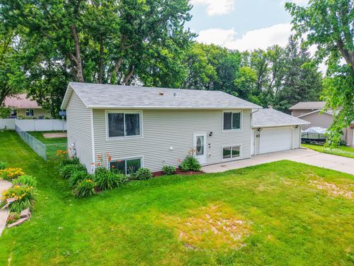 411 11th Ave Se, Faribault, MN, 55021-6445 | Card Image