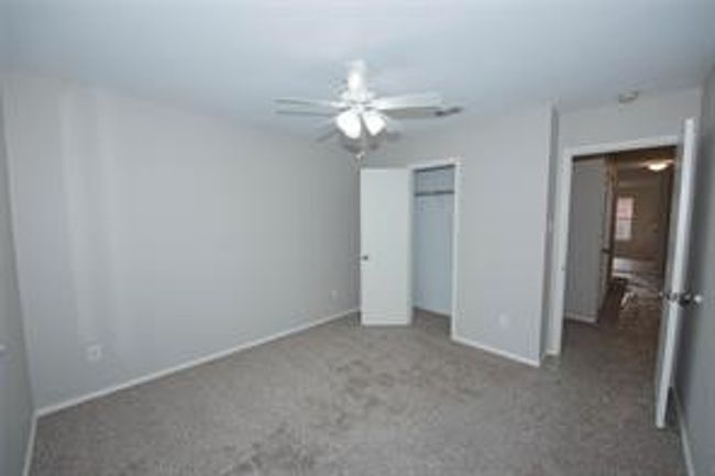 1410 Eagles Nest Trl, House other with 4 bedrooms, 2 bathrooms and null parking in Krum TX | Image 25