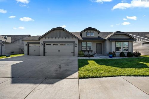 5806 Wallowa Ln, Pasco, WA, 99301-4183 | Card Image