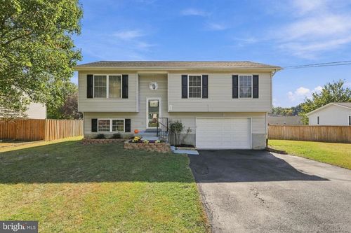 153 Idyllwood Dr, INWOOD, WV, 25428-3076 | Card Image