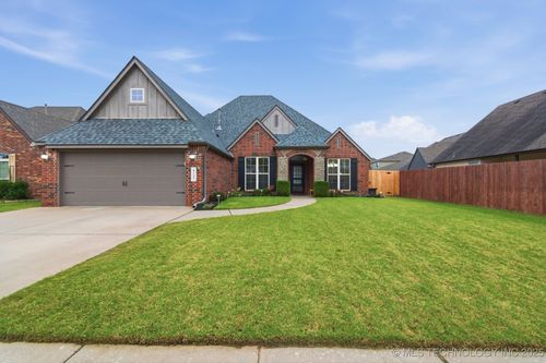 4127 S 185th East Ave, Tulsa, OK, 74134-6013 | Card Image