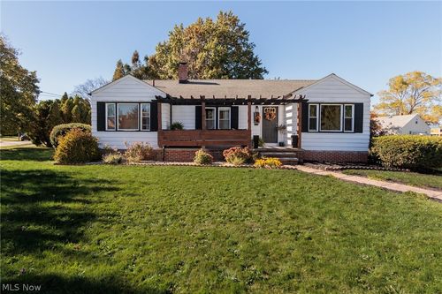 6506 Glencoe Ave, Brooklyn, OH, 44144-3713 | Card Image