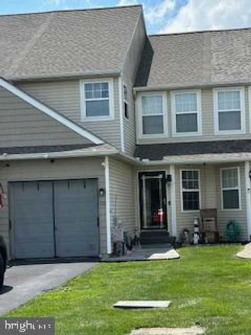 428 Gavin Dr, COATESVILLE, PA, 19320-2791 | Card Image