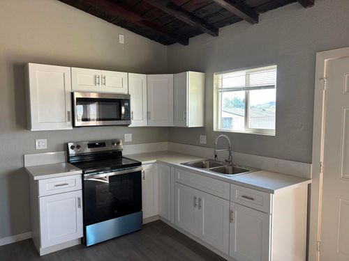 19107 Desert Haven Rd, Desert Hot Springs, CA, 92241-6815 | Card Image