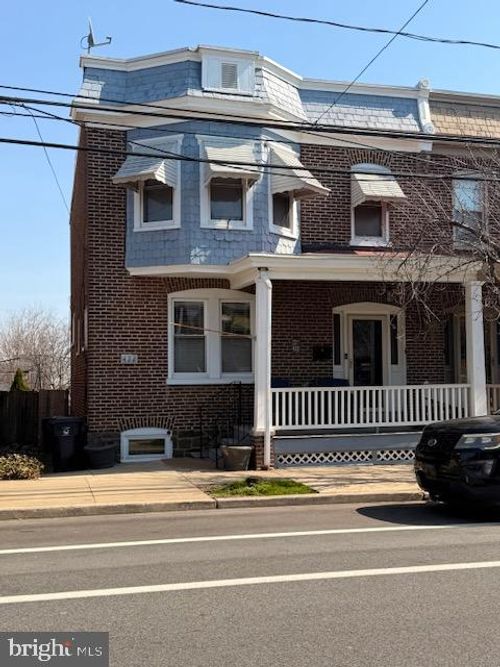 422 S Broom St, WILMINGTON, DE, 19805-3944 | Card Image