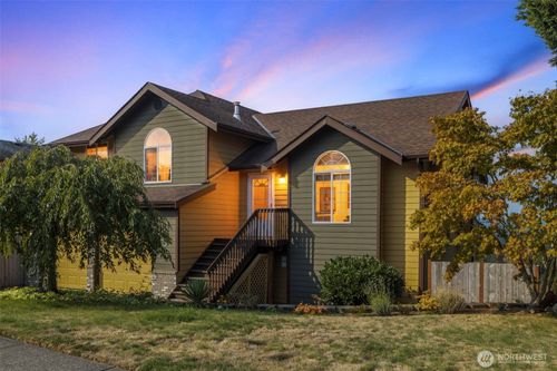 8504 76th Ave Ne, Marysville, WA, 98270-7600 | Card Image