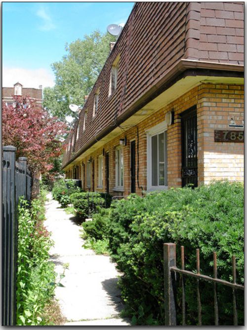 i-7853 S Coles Ave, Chicago, IL, 60649-4856 | Card Image