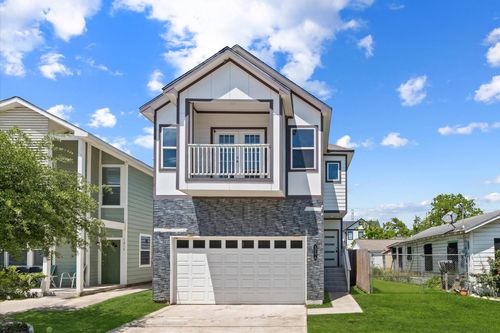 a-1215 E 34th St, Houston, TX, 77022-5213 | Card Image