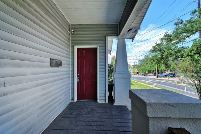 Front porch | Image 4