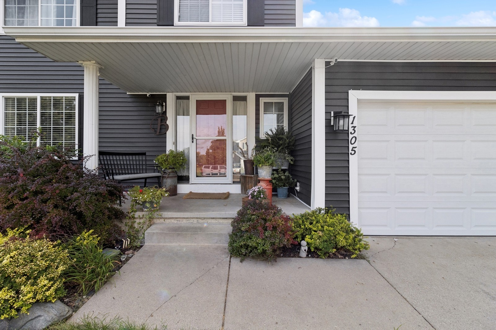 9th Avenue Pl, Altoona, IA 50009