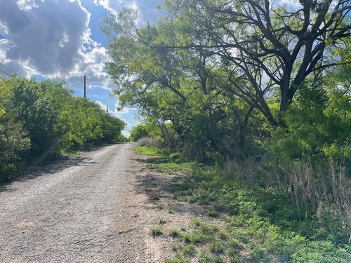 3-5-411 Front St, Menard, TX, 76859 | Card Image
