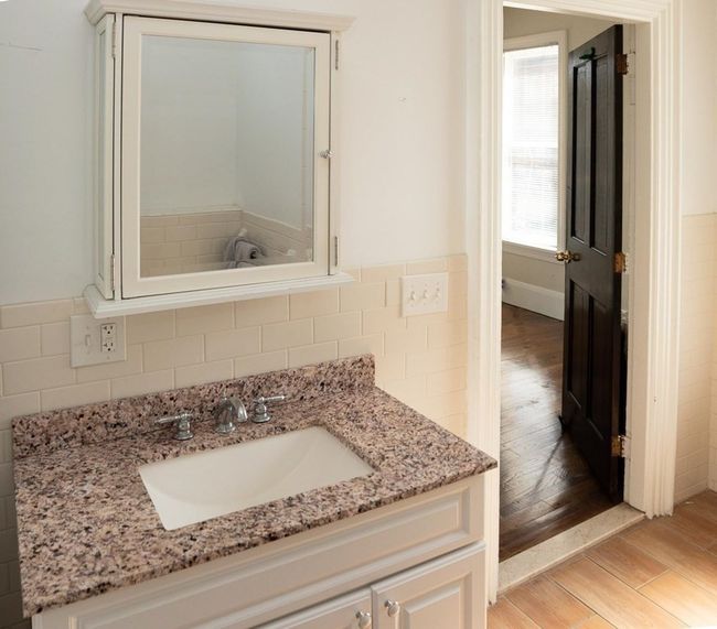 APT-2 - 42 Rutland Sq, Condo with 1 bedrooms, 1 bathrooms and null parking in Boston MA | Image 8