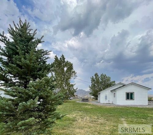 2446 Highway Dr, Arco, ID, 83213-8722 | Card Image