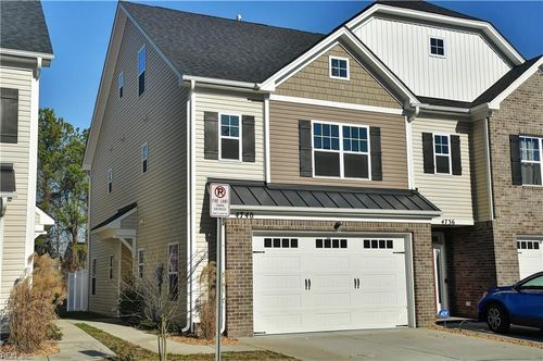 10-4740 Kilby Dr, Virginia Beach, VA, 23456-1686 | Card Image