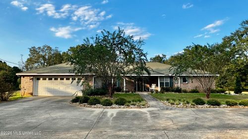 95 W Burnette Rd, Jayess, MS, 39641-8312 | Card Image