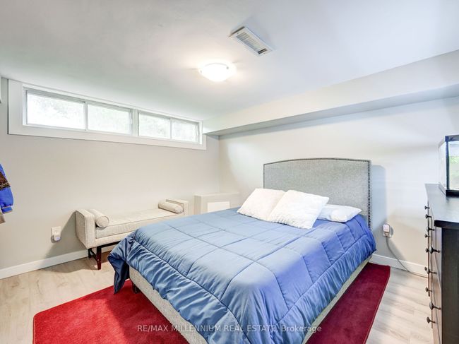 220 Beechy Dr, House attached with 5 bedrooms, 2 bathrooms and 3 parking in Richmond Hill ON | Image 21