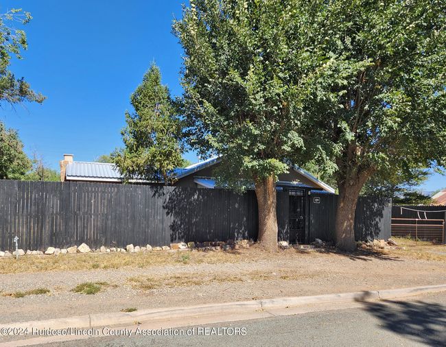 109 E 3 Rd St, House other with 3 bedrooms, 2 bathrooms and null parking in Capitan NM | Image 61