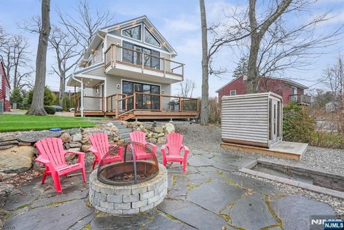 71 Witte Rd, Hewitt, NJ, 07421-2402 | Card Image