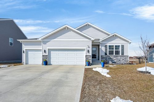 904 Cove St Se, Bondurant, IA, 50035-2168 | Card Image