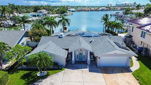 5631 Oakhurst Dr, SEMINOLE, FL, 33772-7042 | Card Image