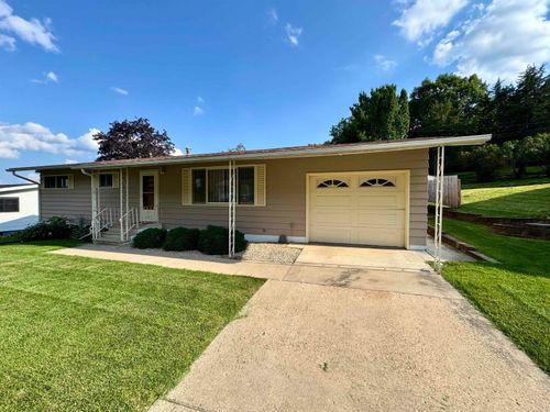 705 Rural Ave, Decorah, IA, 52101-2308 | Card Image