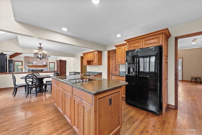 764 Old Westbury Rd, House other with 5 bedrooms, 3 bathrooms and 3 parking in Crystal Lake IL | Image 18