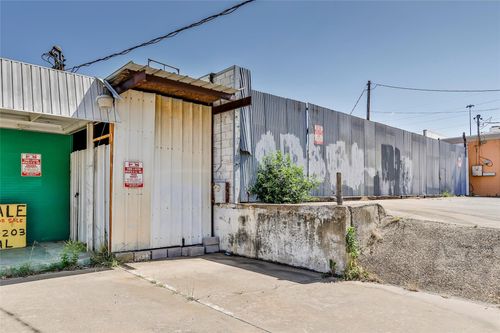 2108 W Prairie St, Denton, TX, 76201-5722 | Card Image