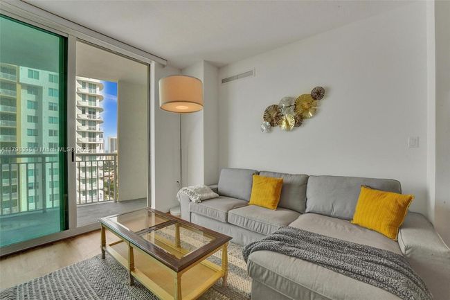UNIT-2105W - 1745 E Hallandale Beach Blvd, Condo with 2 bedrooms, 2 bathrooms and null parking in Hallandale Beach FL | Image 9