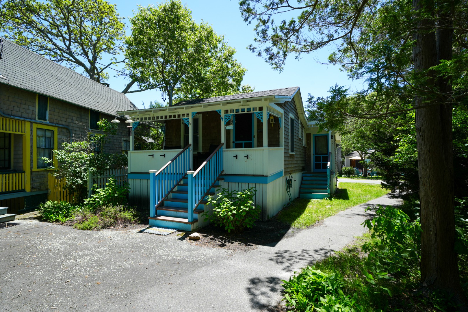 Forest Cir, Oak Bluffs, MA 02557