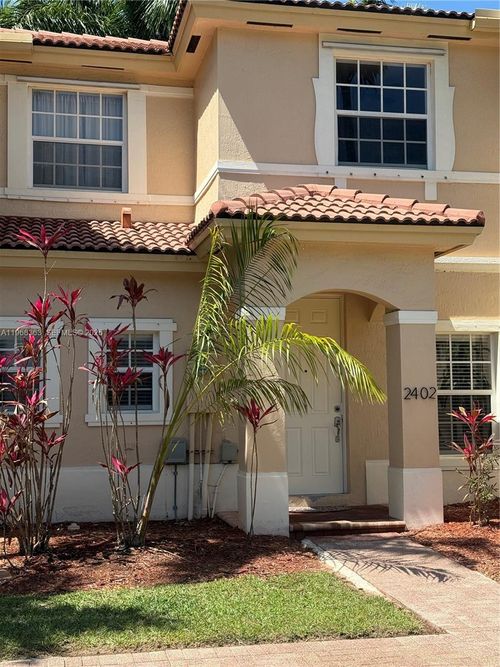 2402 Ne 41st Pl, Homestead, FL, 33033-5164 | Card Image