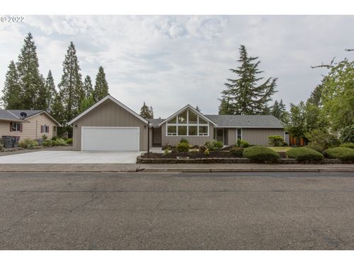 1310 Greenbriar Pl, McMinnville, OR, 97128-9152 | Card Image