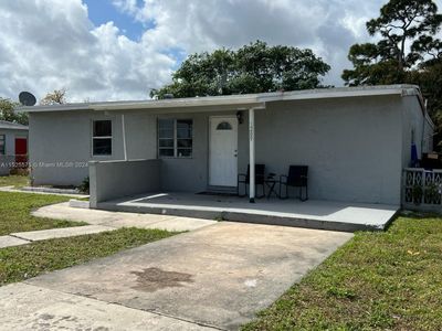 1209 Nw 19th Ave, House other with 5 bedrooms, 2 bathrooms and null parking in Fort Lauderdale FL | Image 2