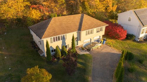 147 Sprucedale Dr, Waterbury, CT, 06706-2849 | Card Image