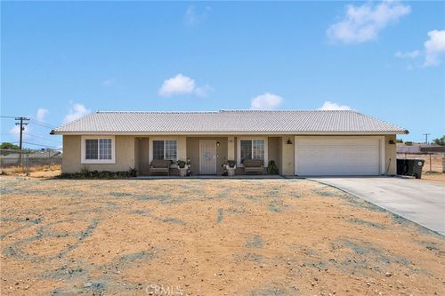 16081 Sitting Bull St, Victorville, CA, 92395-8912 | Card Image