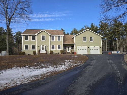 14 Kristy Court, Raymond, NH, 03077 | Card Image