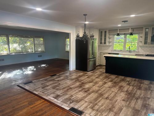 1504 Rainbow Cir, ANNISTON, AL, 36207-4071 | Card Image