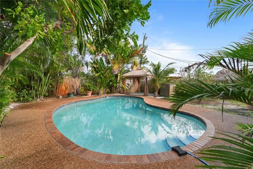 51 Ne 49th St, Oakland Park, FL, 33334-1515 | Card Image