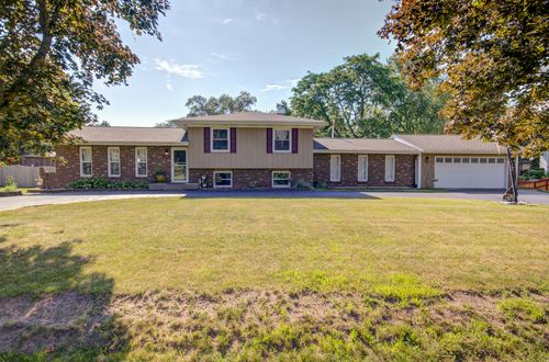 10S424 Curtis Ln, Naperville, IL, 60564-8929 | Card Image