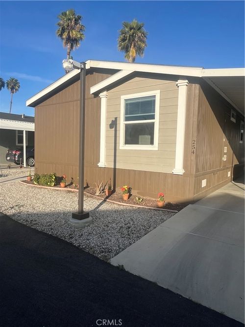 254-4400 W Florida, Hemet, CA, 92545 | Card Image