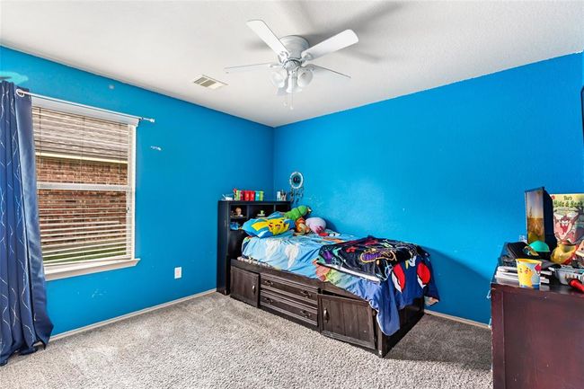The second of two bedrooms. | Image 20