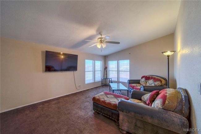 Family Room | Image 21