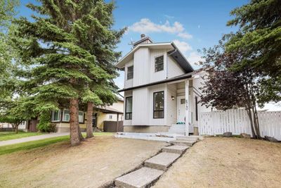 6740 Temple Dr Ne, House detached with 4 bedrooms, 2 bathrooms and 3 parking in Calgary AB | Image 3