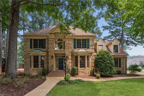 101 Clayton Dr, Yorktown, VA, 23693-5547 | Card Image