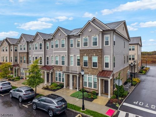 105 Robeson St, Somerville, NJ, 08876-3949 | Card Image