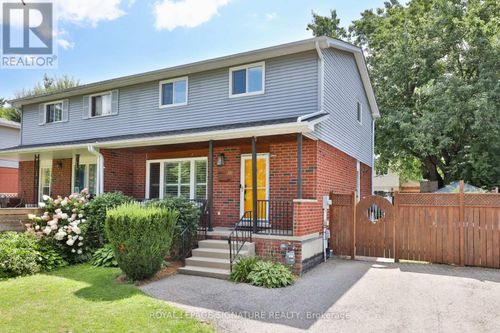 13 Smyth Cres, Beeton, ON, L0G1A0 | Card Image