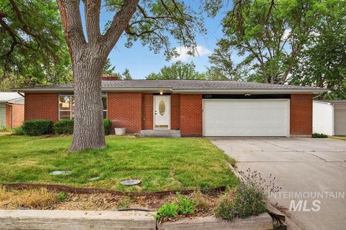 3324 W Tucker Rd, Boise, ID, 83703-4930 | Card Image