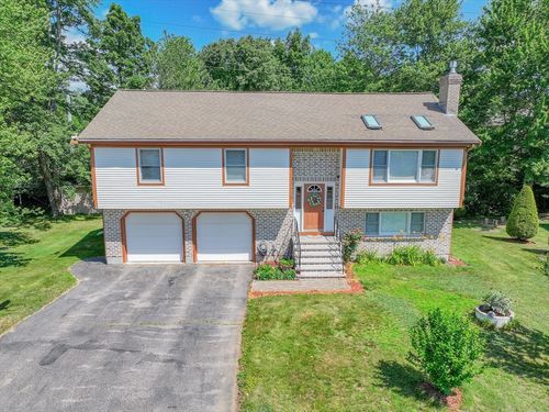 4 Turin St, Milford, MA, 01757-2802 | Card Image